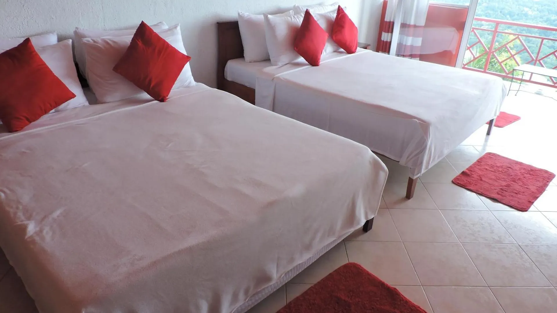 Проживание в семье Redhill Kandy Tennekumbura